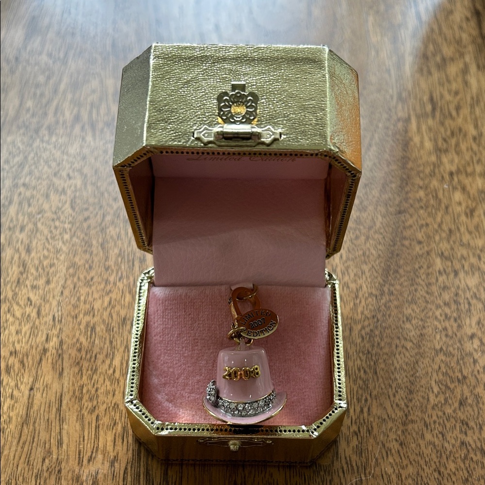 Juicy Couture Limited Edition 2008 Charm